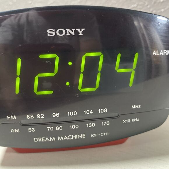 Vintage Sony Dream Machine AM/FM Alarm Clock Radio Red Model ICF-C111 Tested - Picture 8 of 8